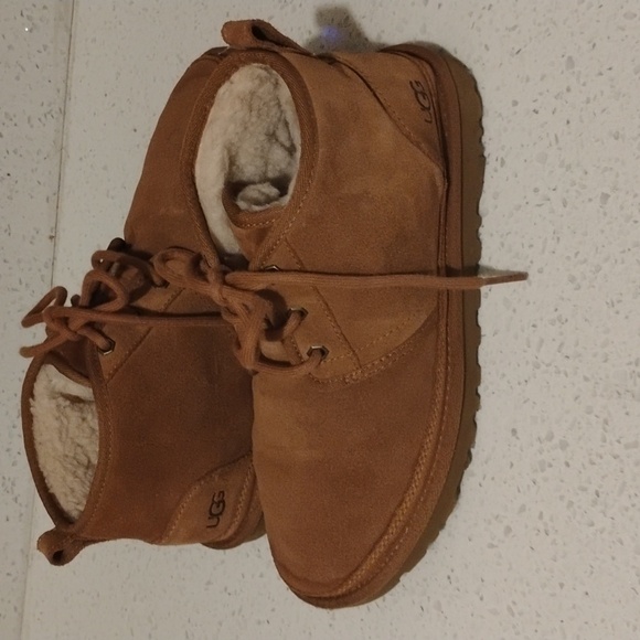 UGG Neumel Size 7 Men - Picture 3 of 6